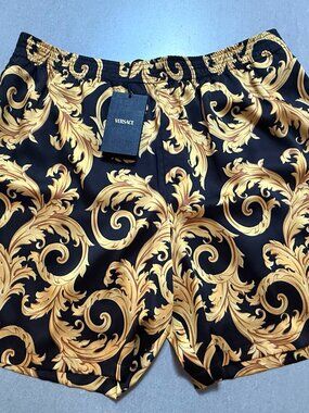 NWT $895USD  VERSACE MENS GOLD BLACK BAROQUE SHORTS SIZE 56